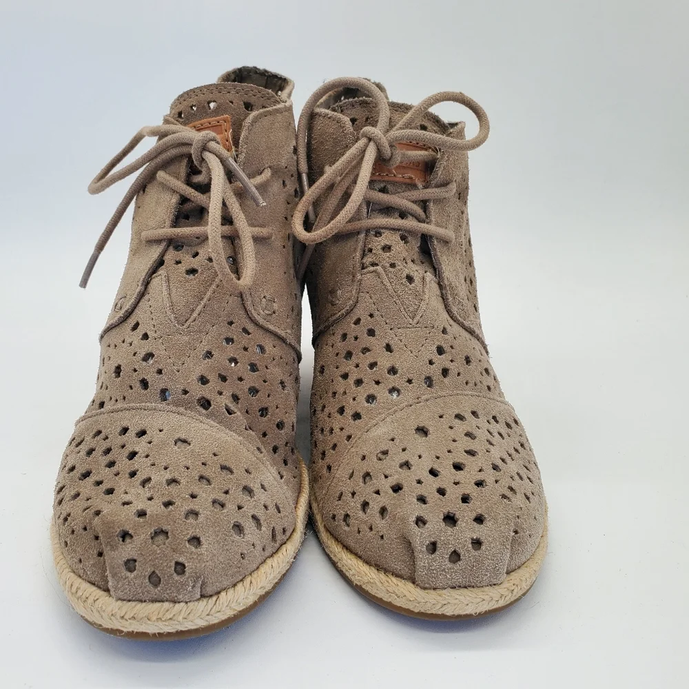 Toms Suede Desert Espadrille Wedge Heel Bootie Size 7.5 Tan